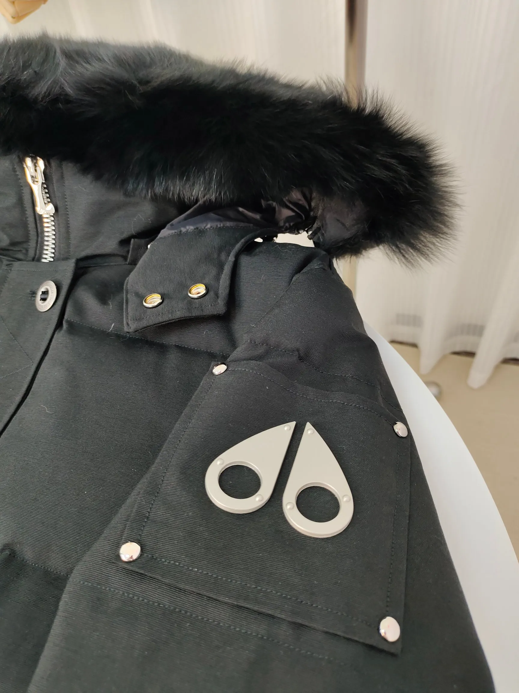 （ ）05 Moose Knuckles ， ins 、 、 。 ， ， ！ ， ， ， ！ Sizes: XS XL